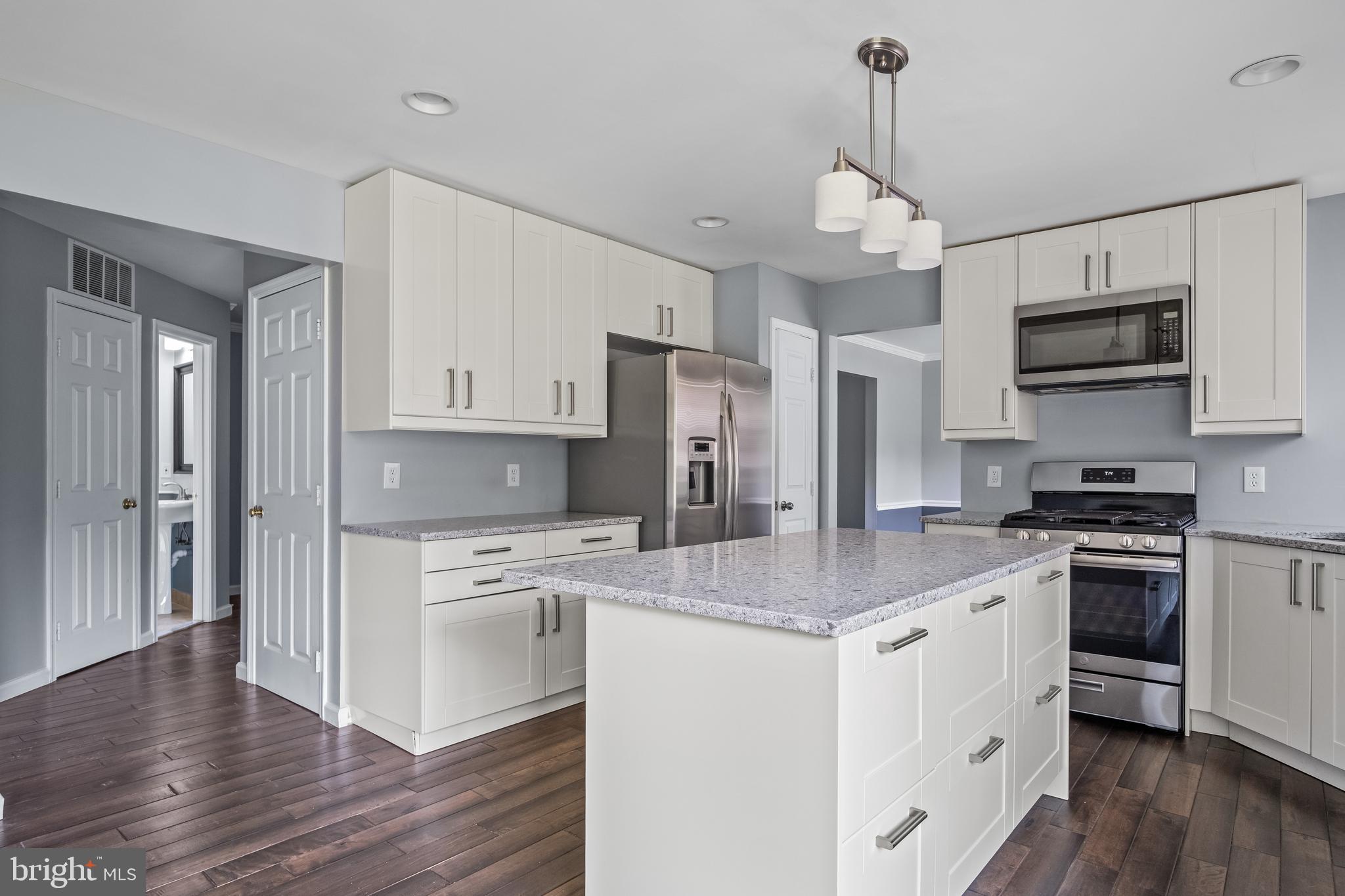 COURTLANDT HEIGHTS - Residential Lease