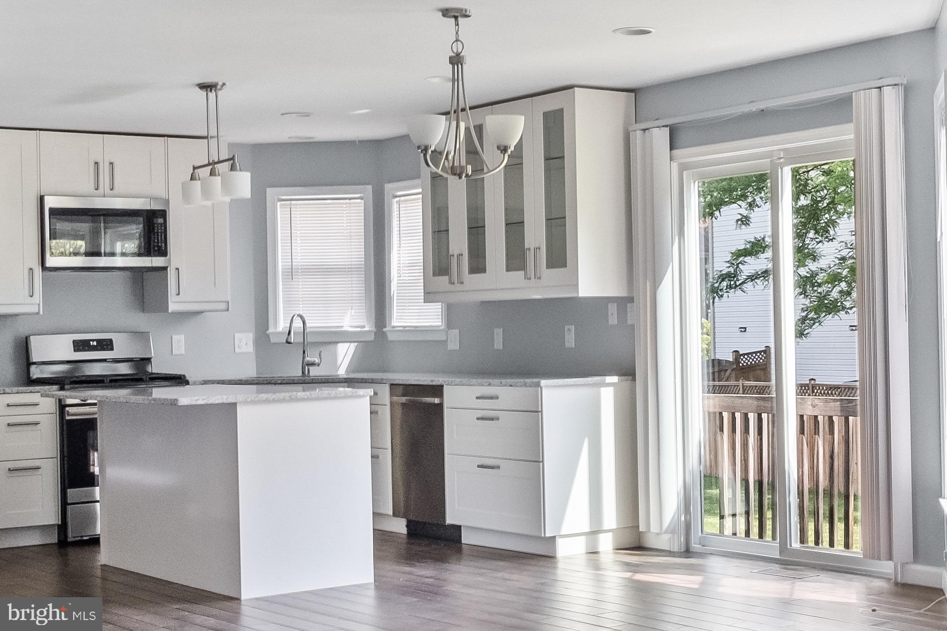 COURTLANDT HEIGHTS - Residential Lease