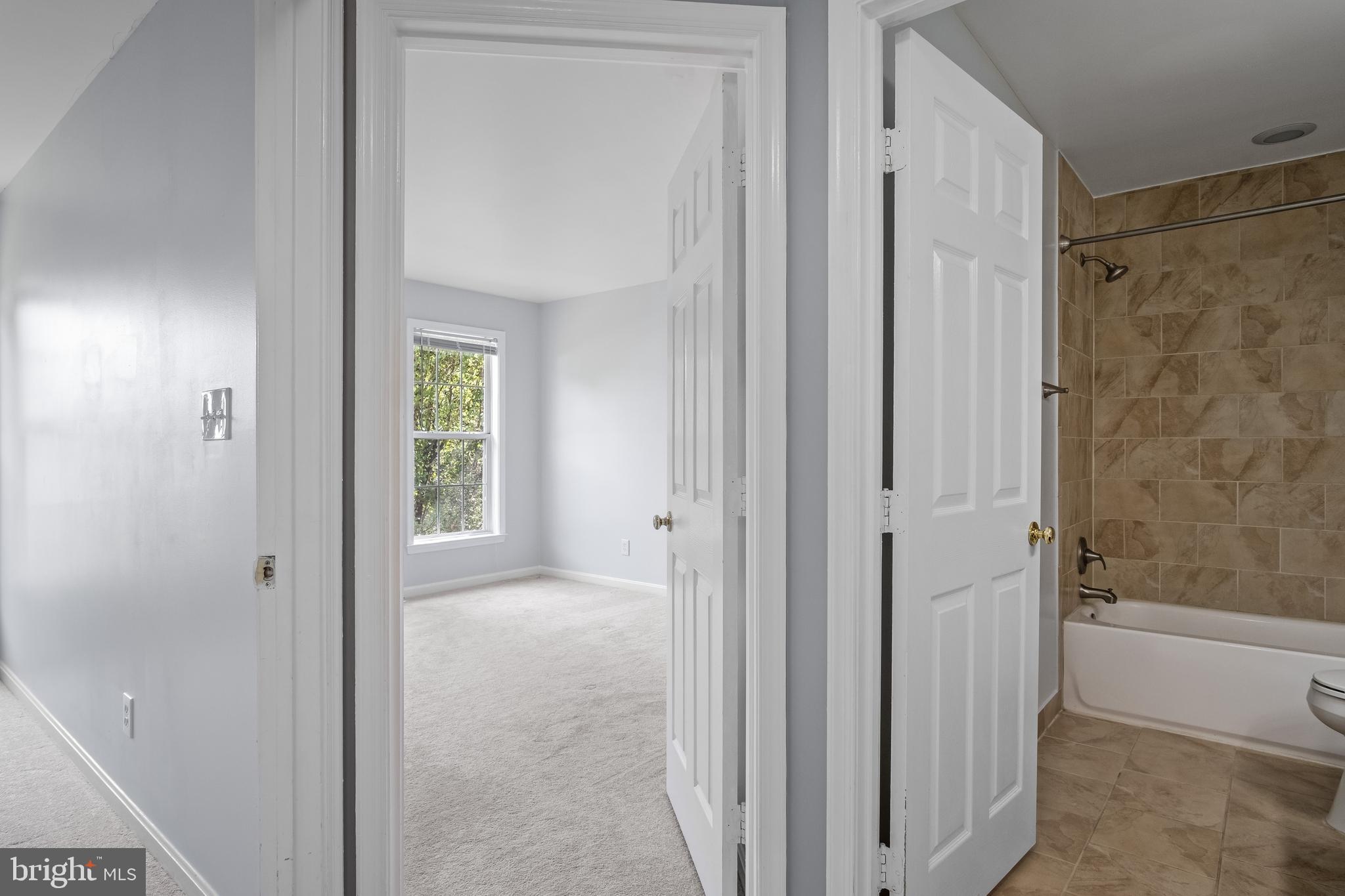 COURTLANDT HEIGHTS - Residential Lease