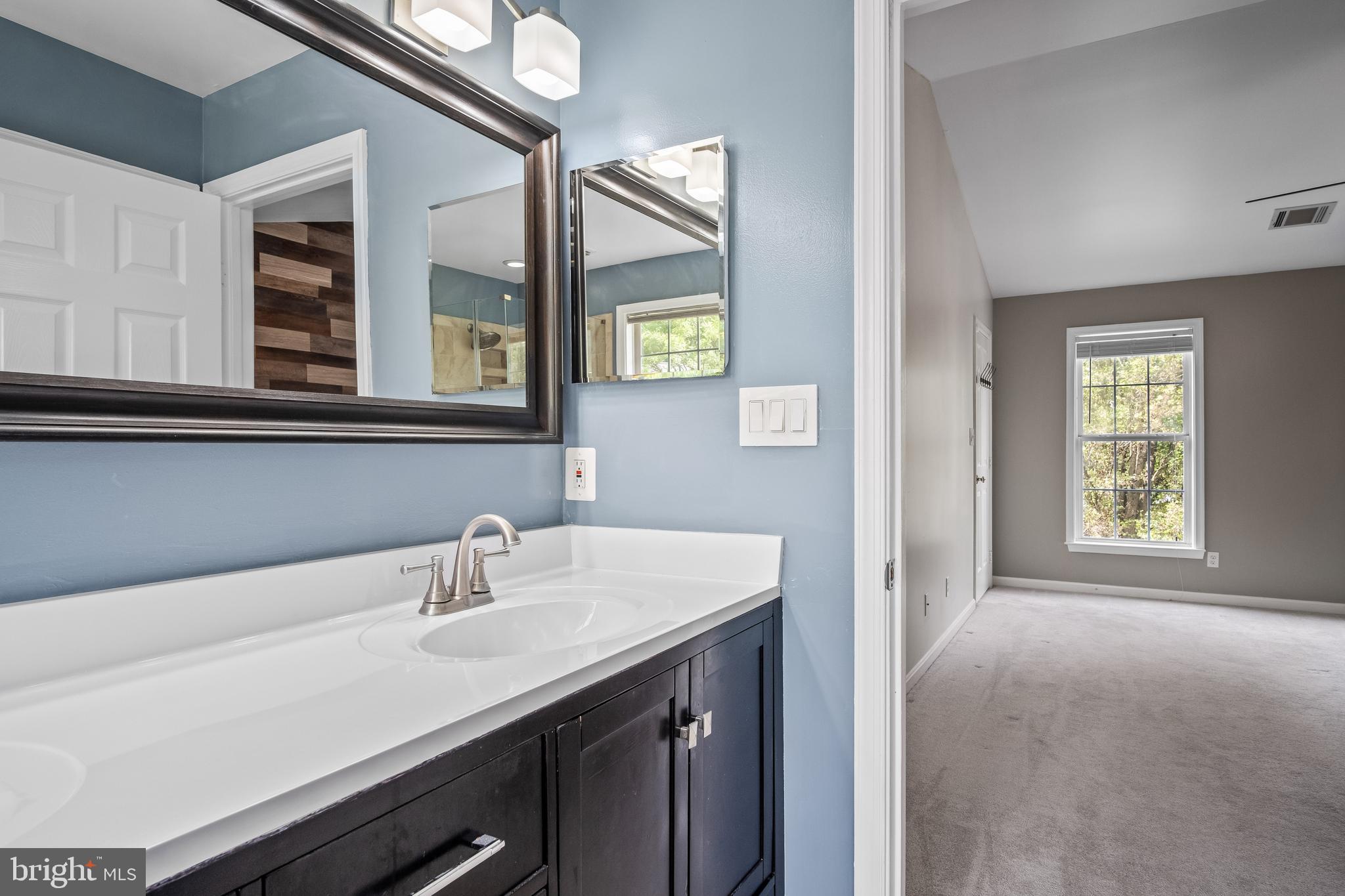 COURTLANDT HEIGHTS - Residential Lease