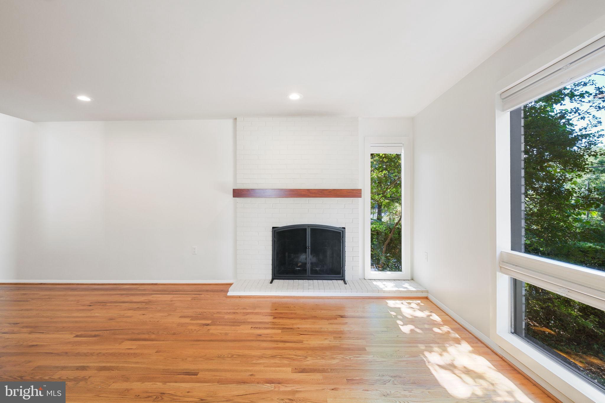 FAIRWAY HILLS - Residential