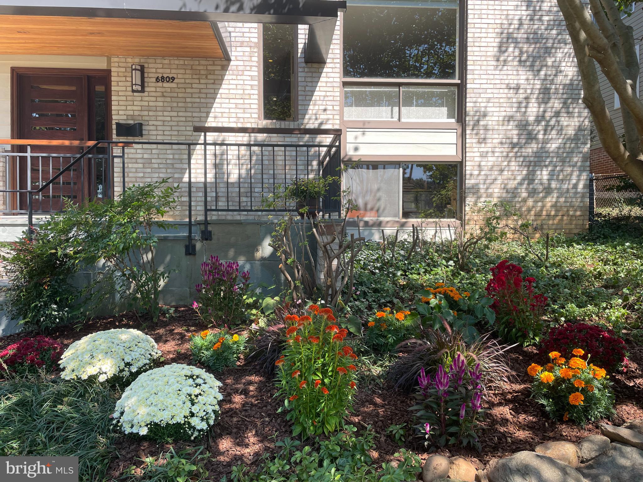 FAIRWAY HILLS - Residential