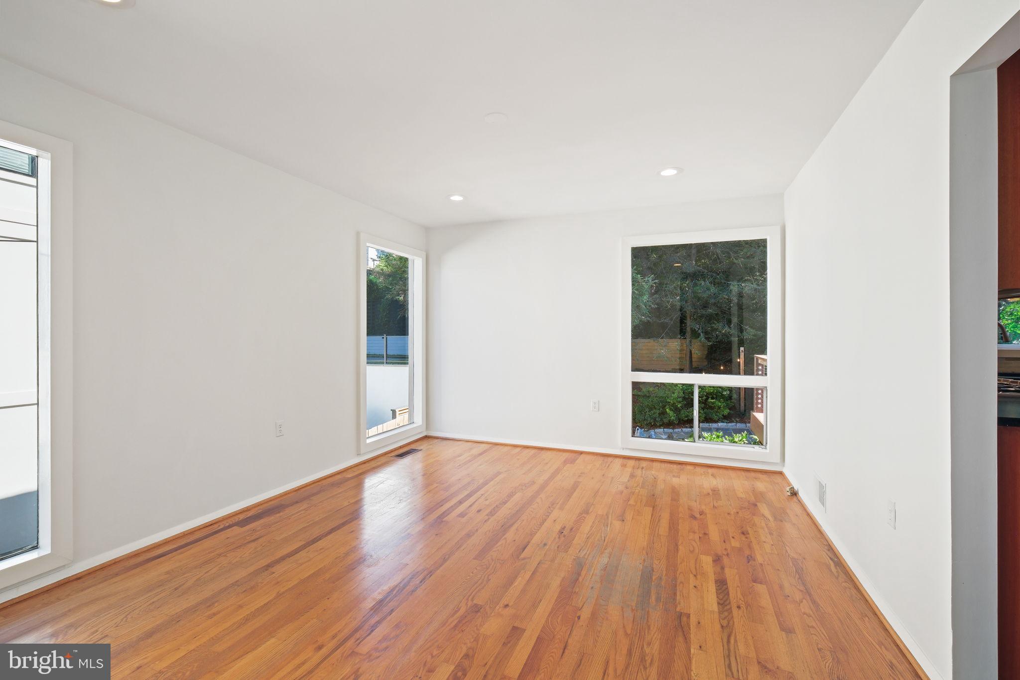 FAIRWAY HILLS - Residential