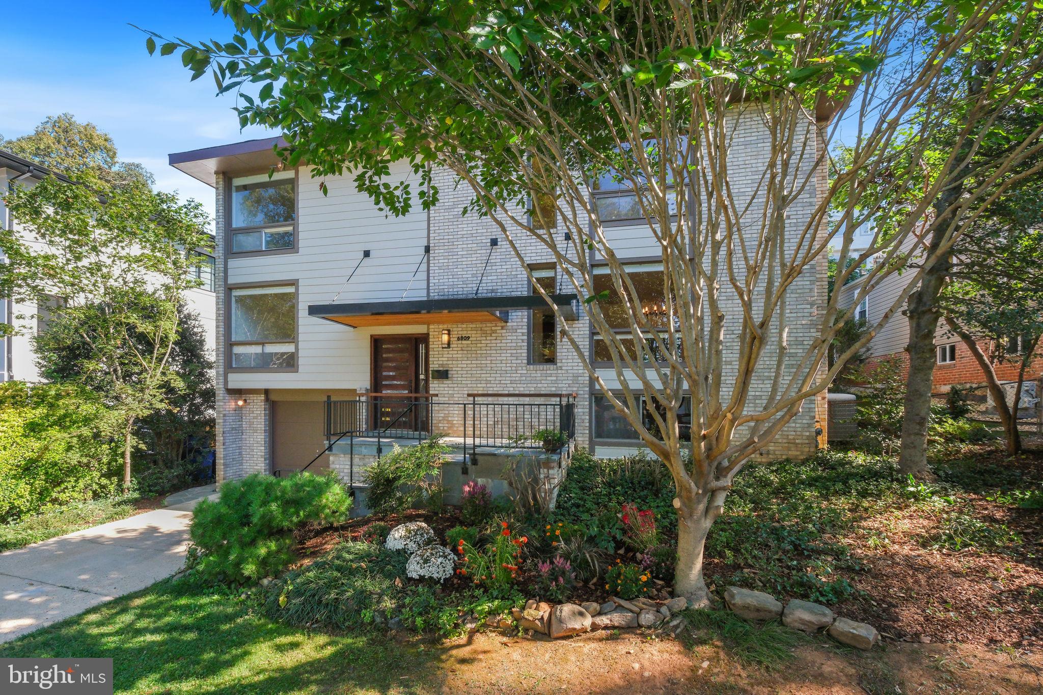 FAIRWAY HILLS - Residential