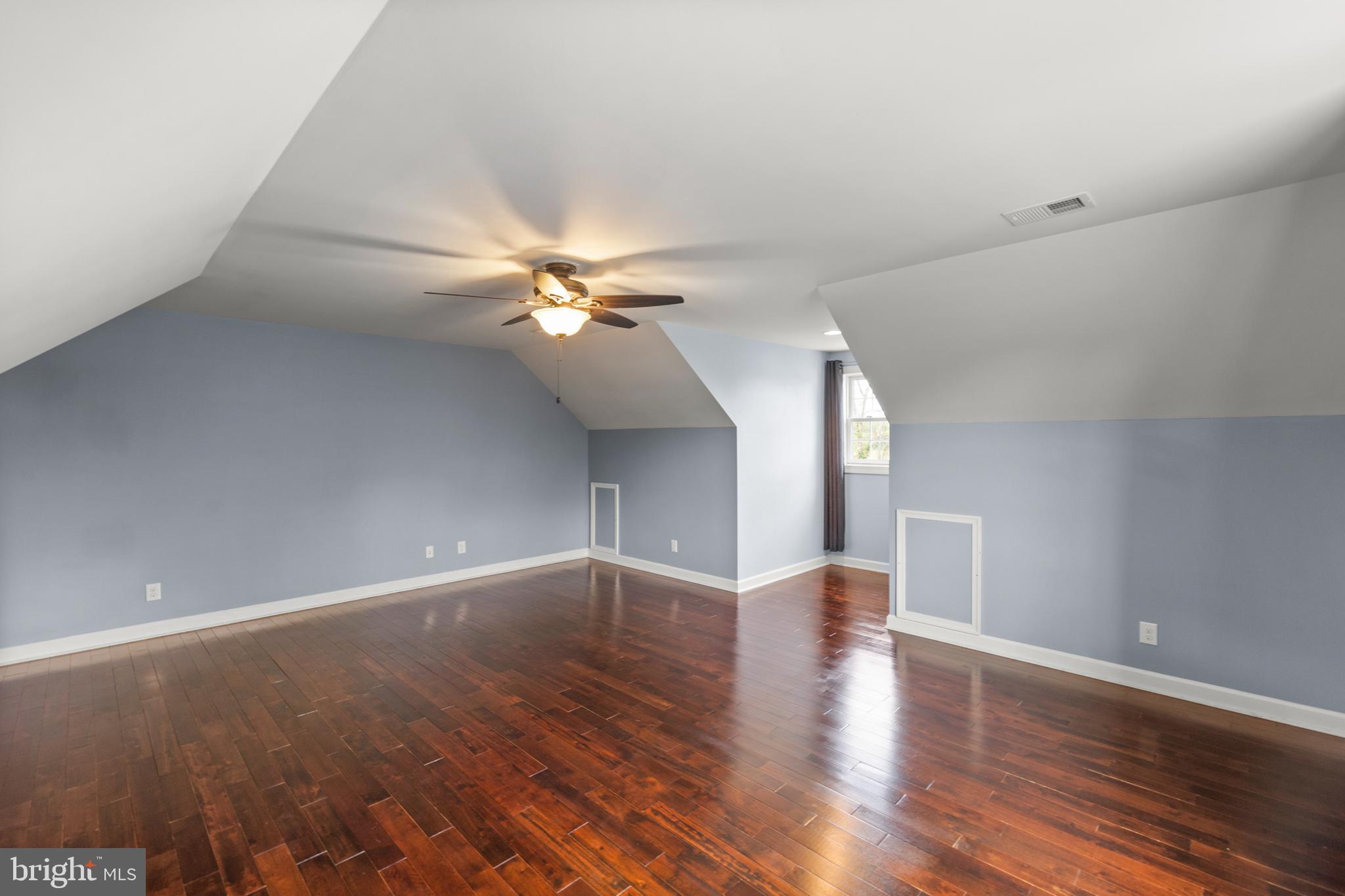 POTOMAC RIDGE - Residential