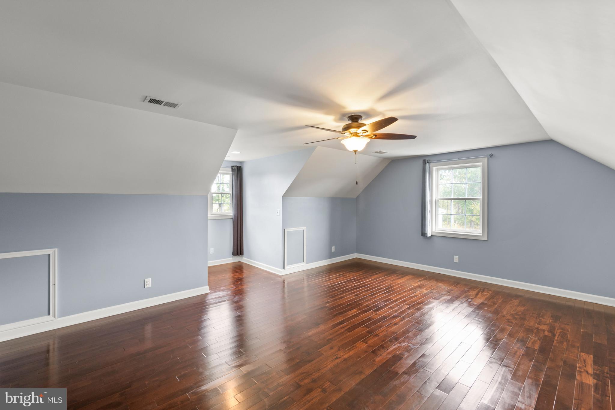 POTOMAC RIDGE - Residential