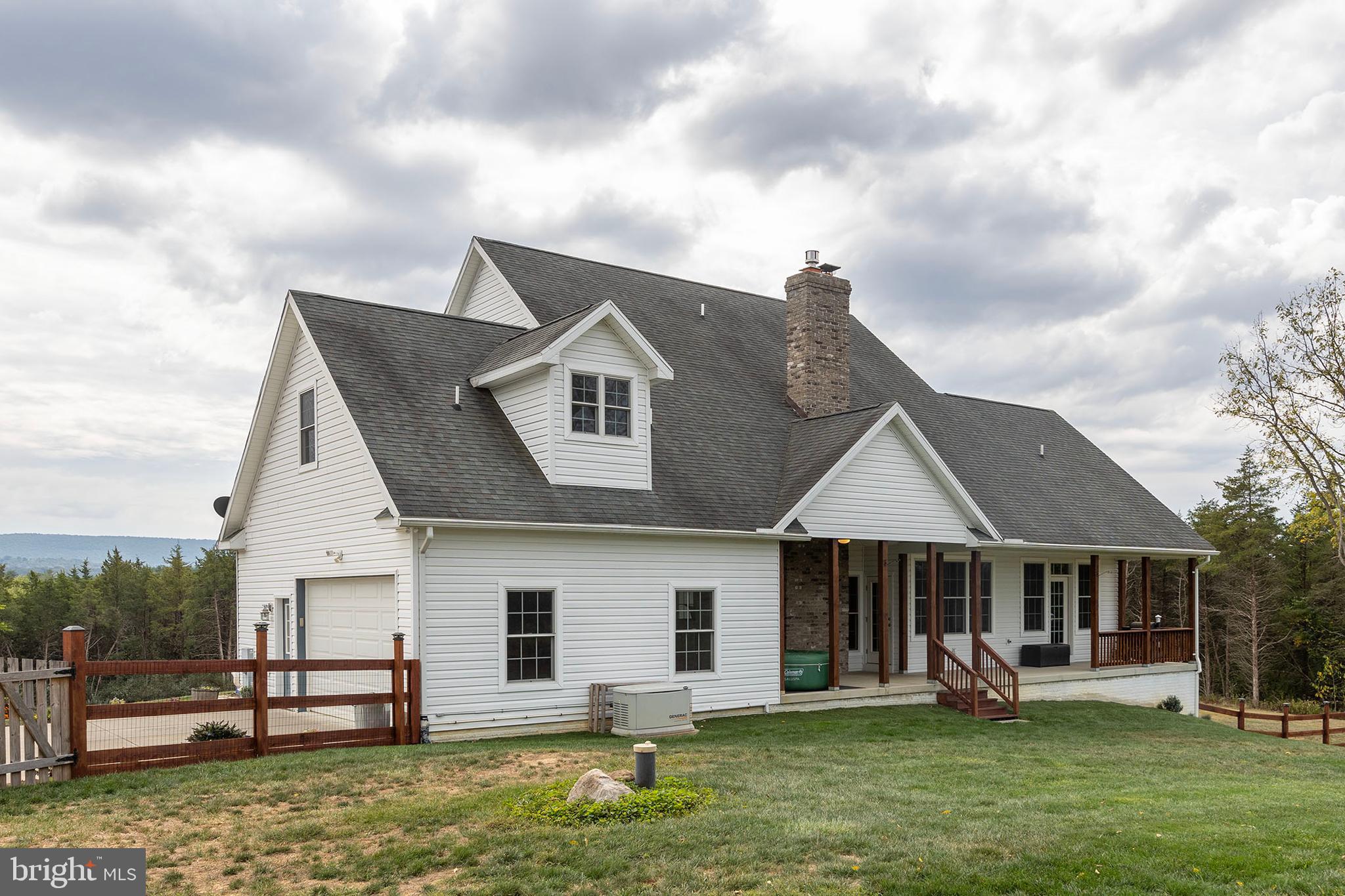 POTOMAC RIDGE - Residential