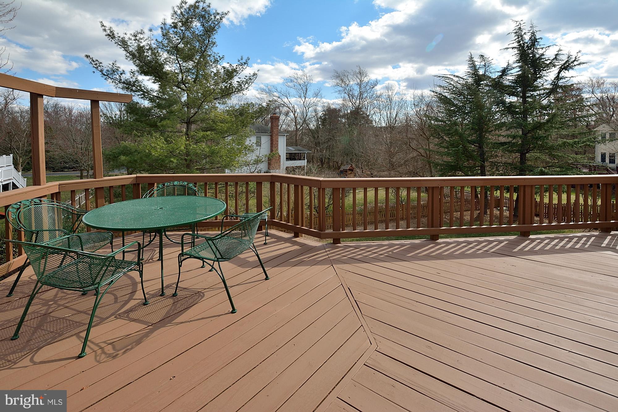 ASHBURN FARM - Residential