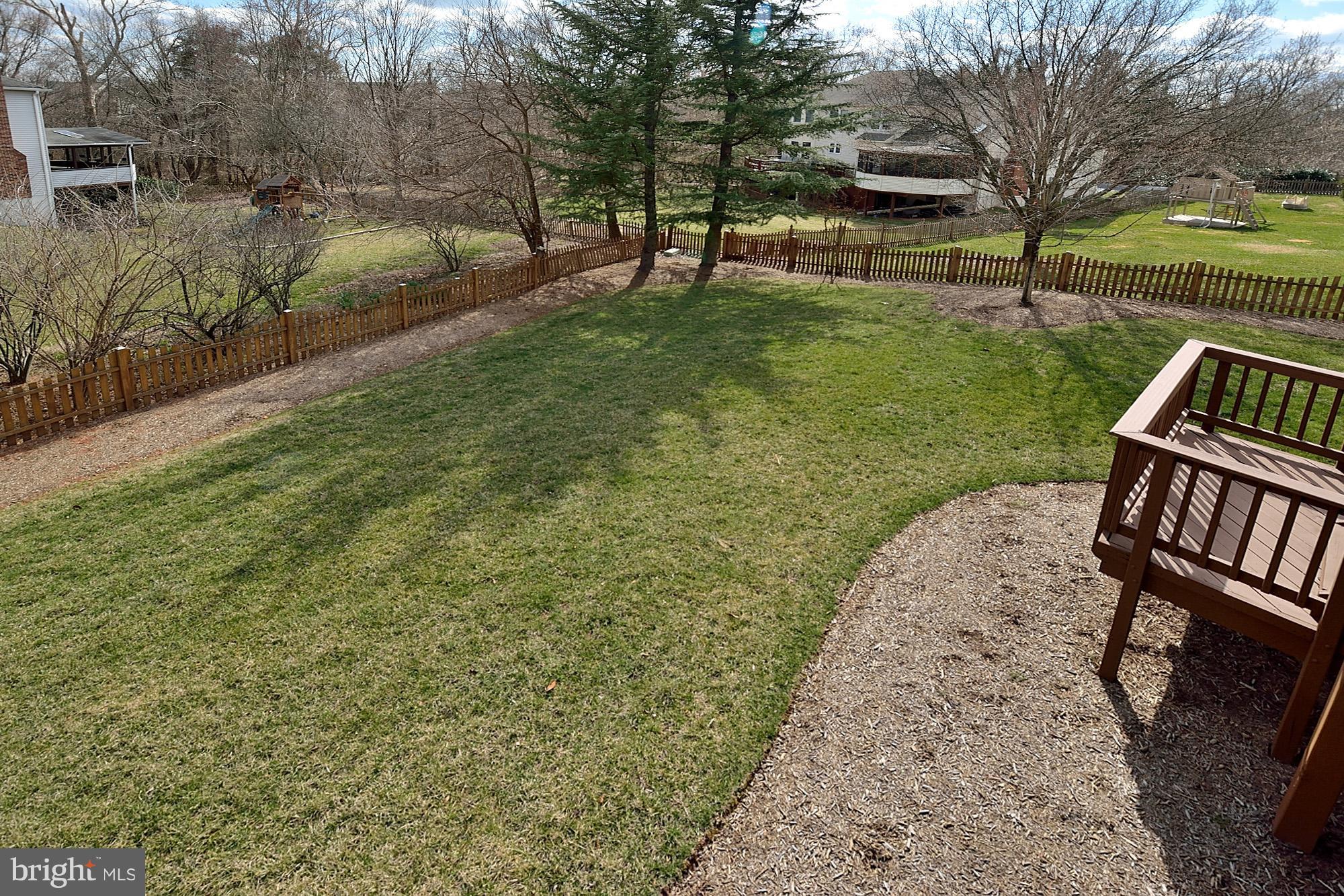 ASHBURN FARM - Residential