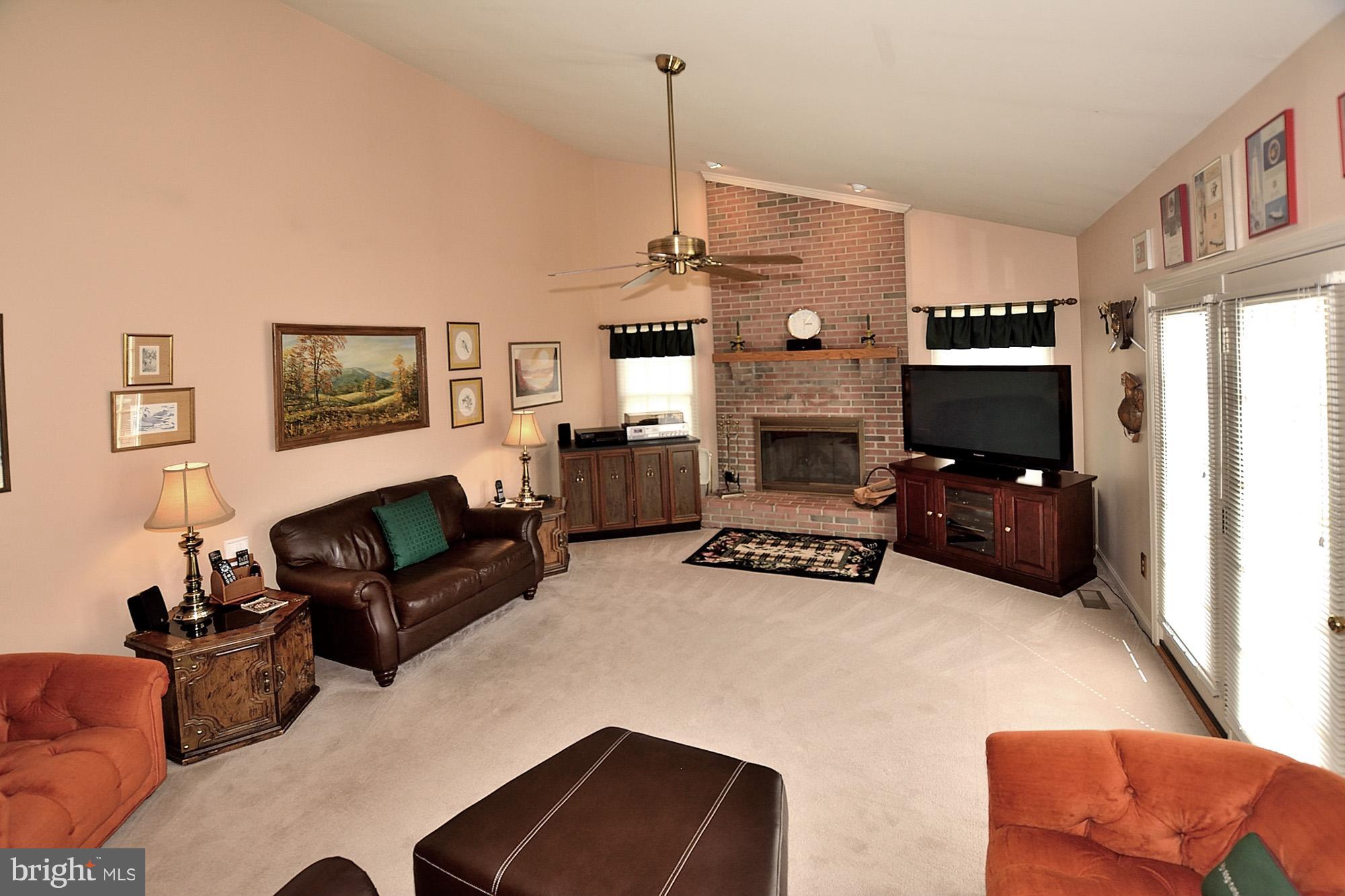 ASHBURN FARM - Residential