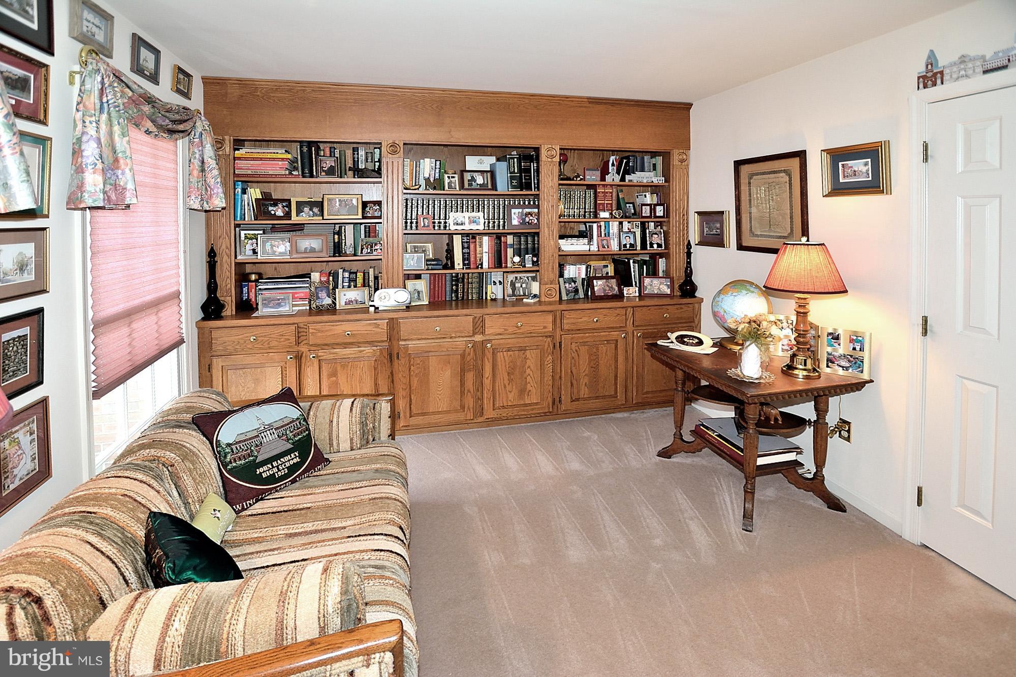 ASHBURN FARM - Residential