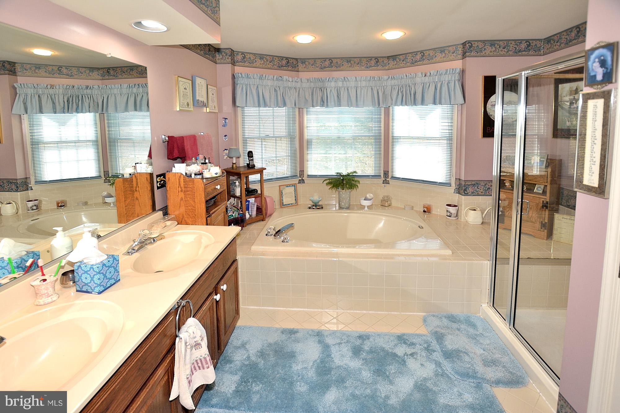 ASHBURN FARM - Residential