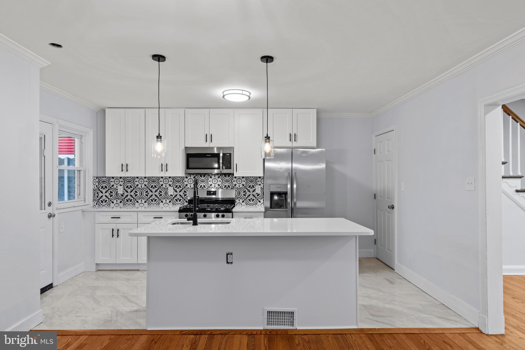 PERRING LOCH - Residential