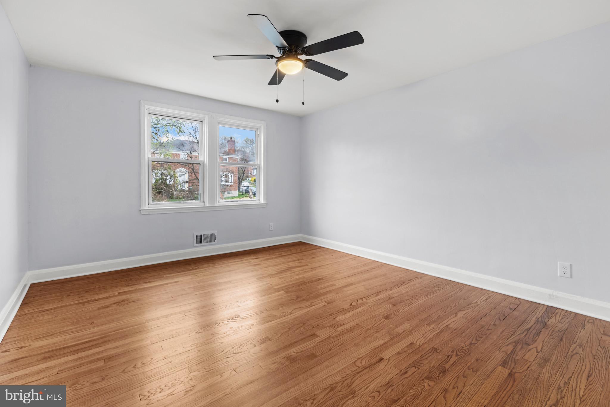 PERRING LOCH - Residential