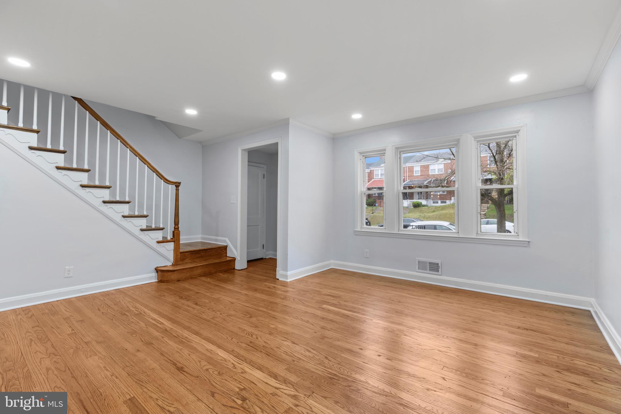 PERRING LOCH - Residential