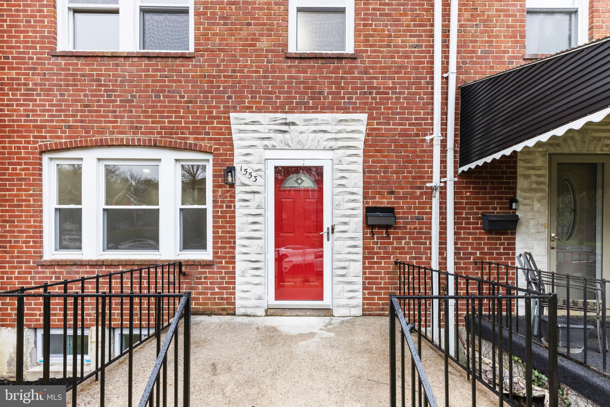 PERRING LOCH - Residential