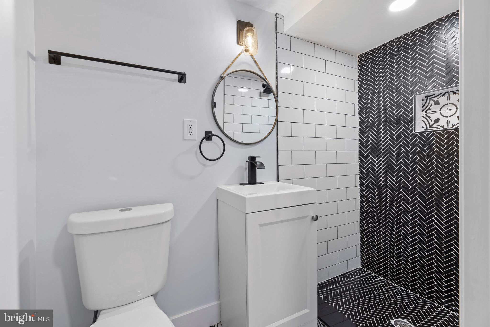 PERRING LOCH - Residential