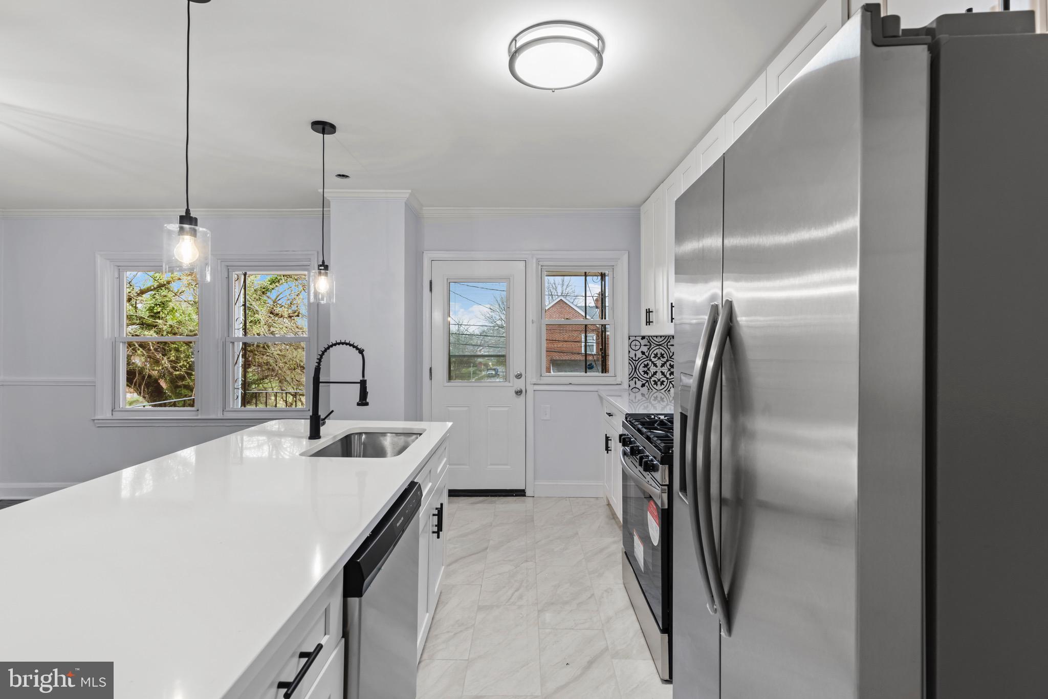 PERRING LOCH - Residential