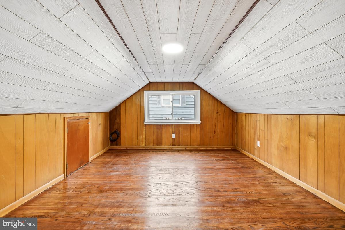 LANDSDOWNE - Residential