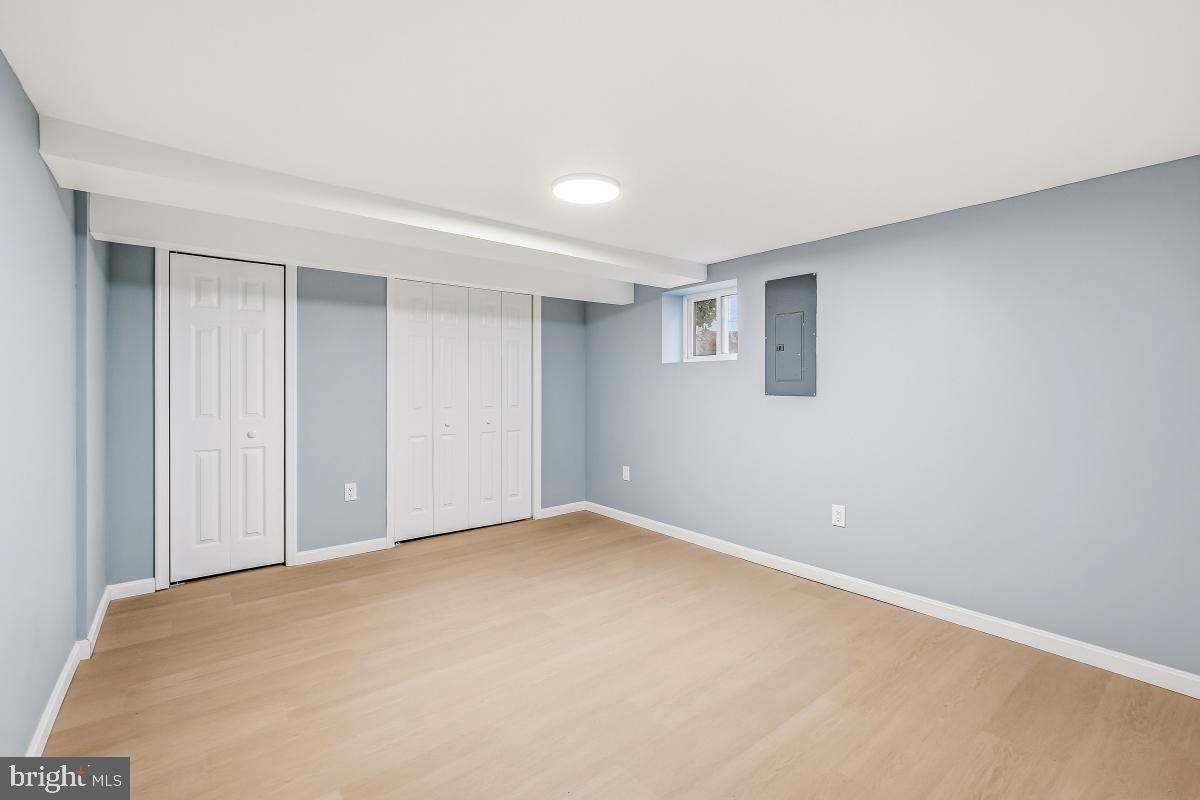 LANDSDOWNE - Residential