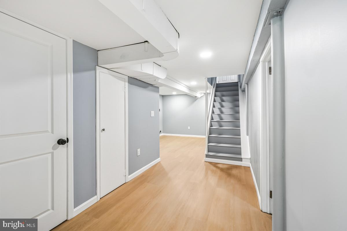 LANDSDOWNE - Residential