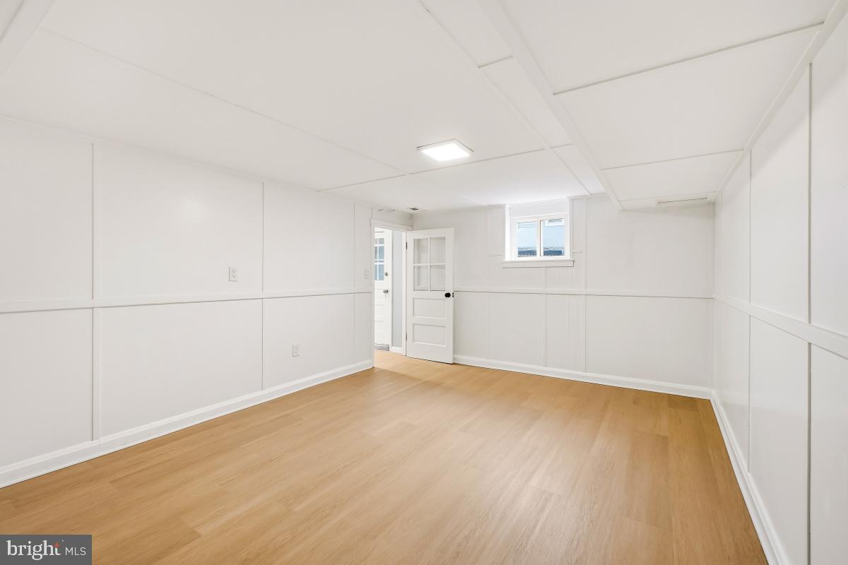 LANDSDOWNE - Residential