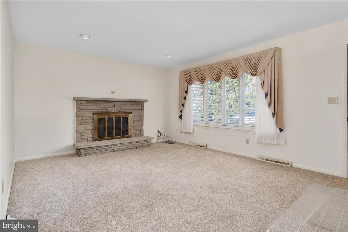 FOUNTAIN HEAD - Residential