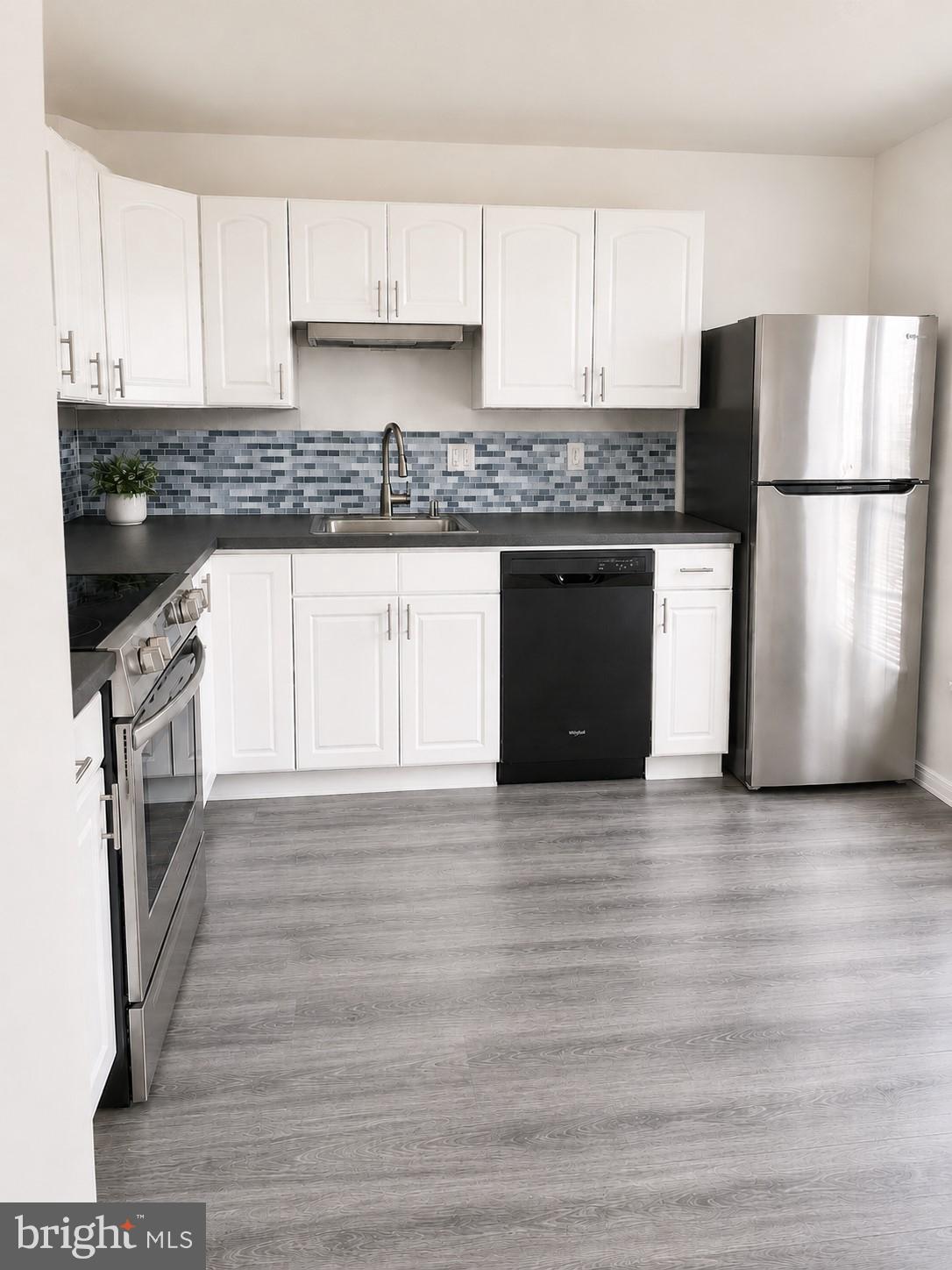 3879 KEARNYS INN PLACE