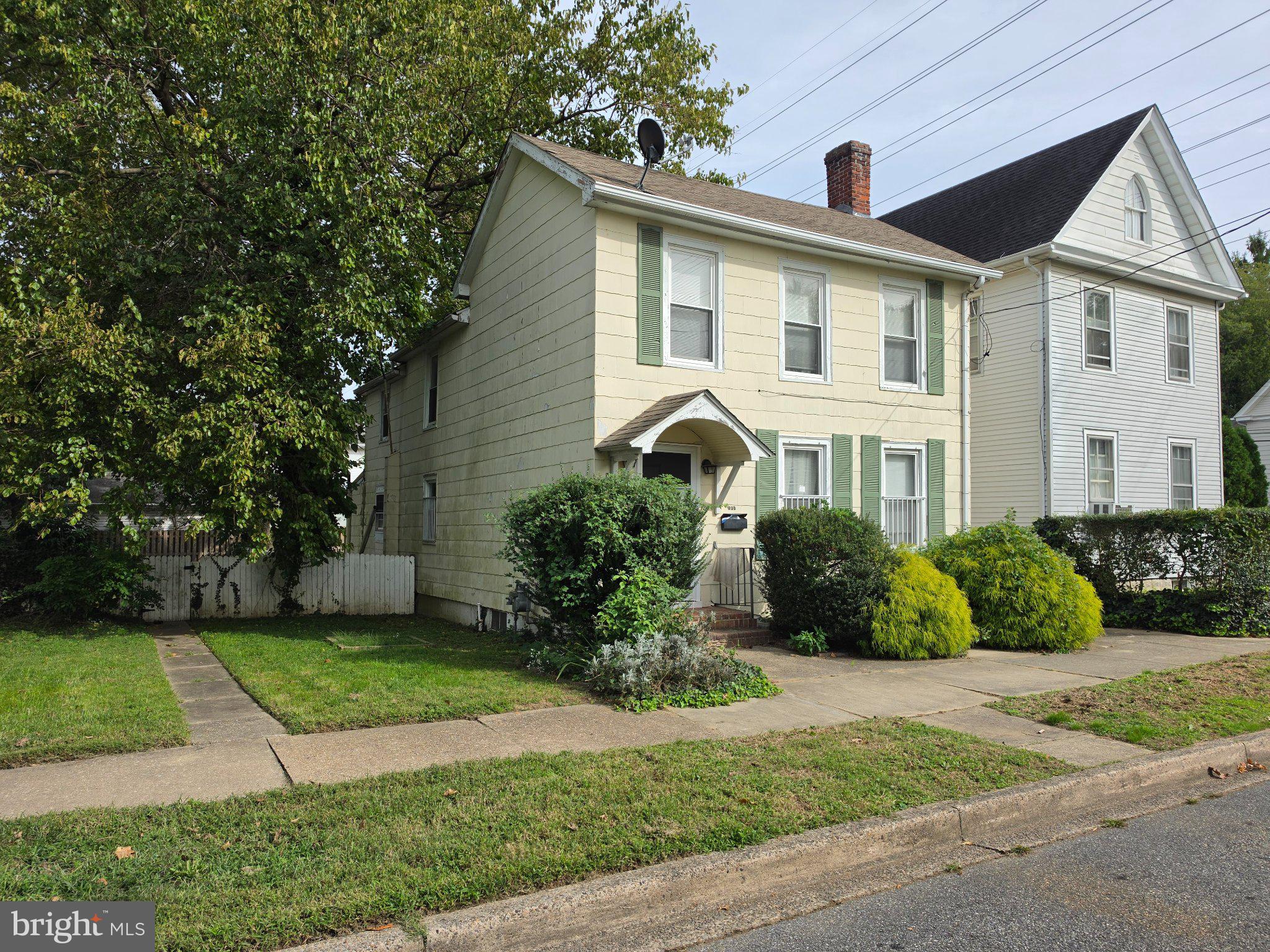 105 N AMERICAN AVENUE
