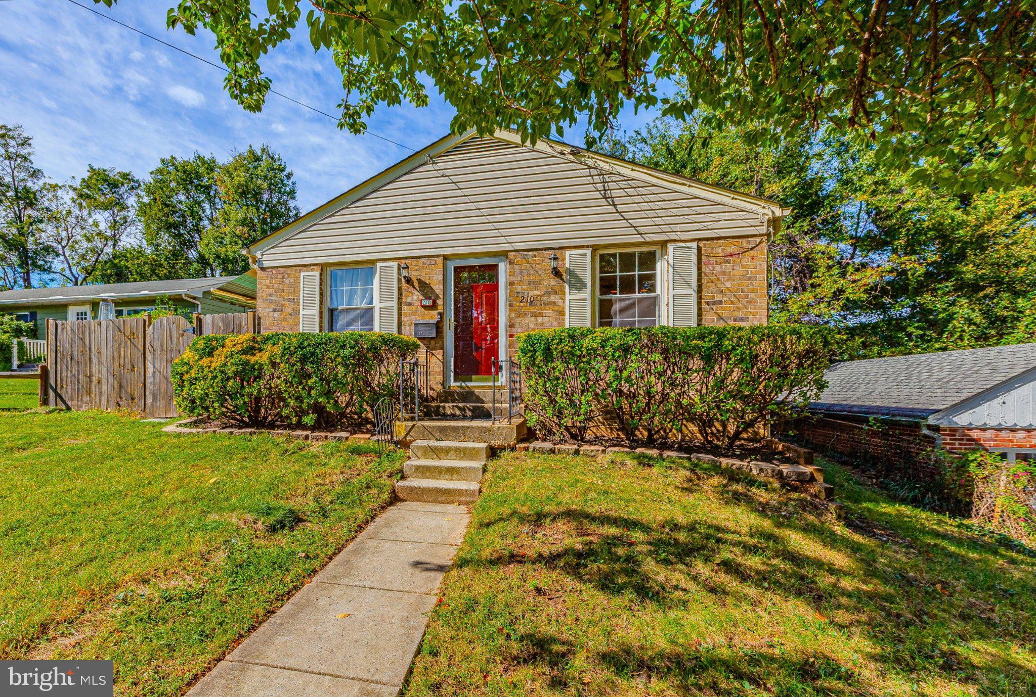 210 CROYDON AVENUE