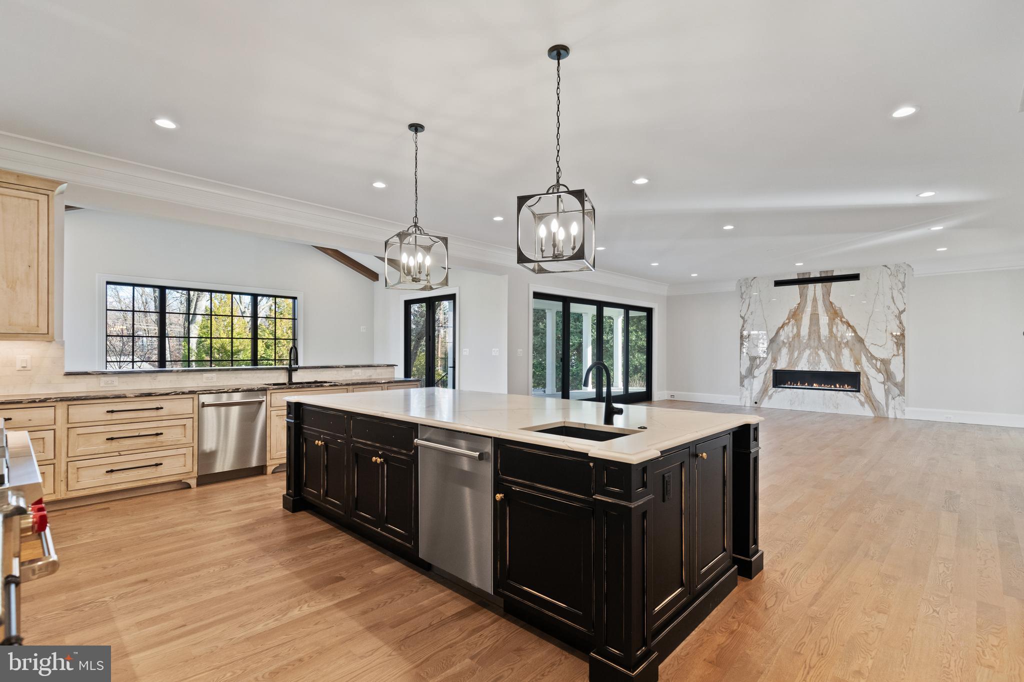 FRANKLIN PARK - Residential