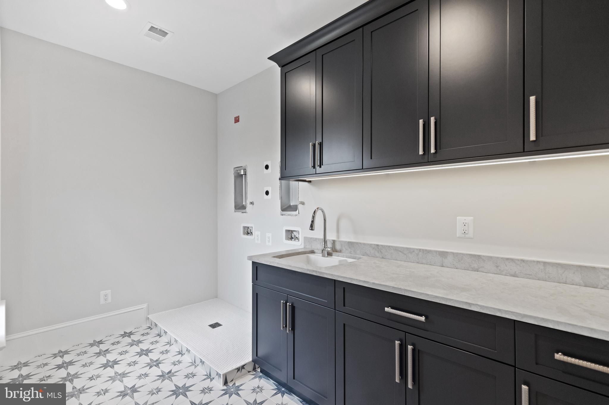 FRANKLIN PARK - Residential