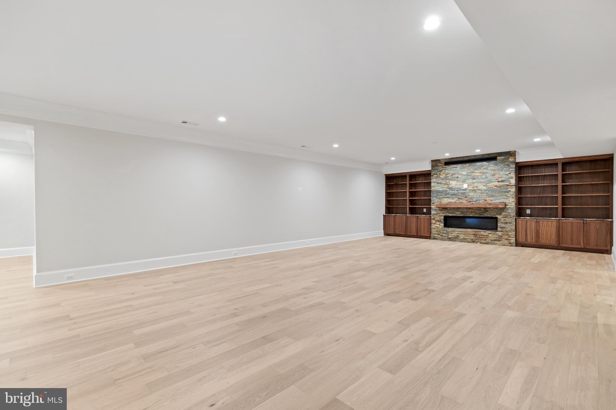 FRANKLIN PARK - Residential