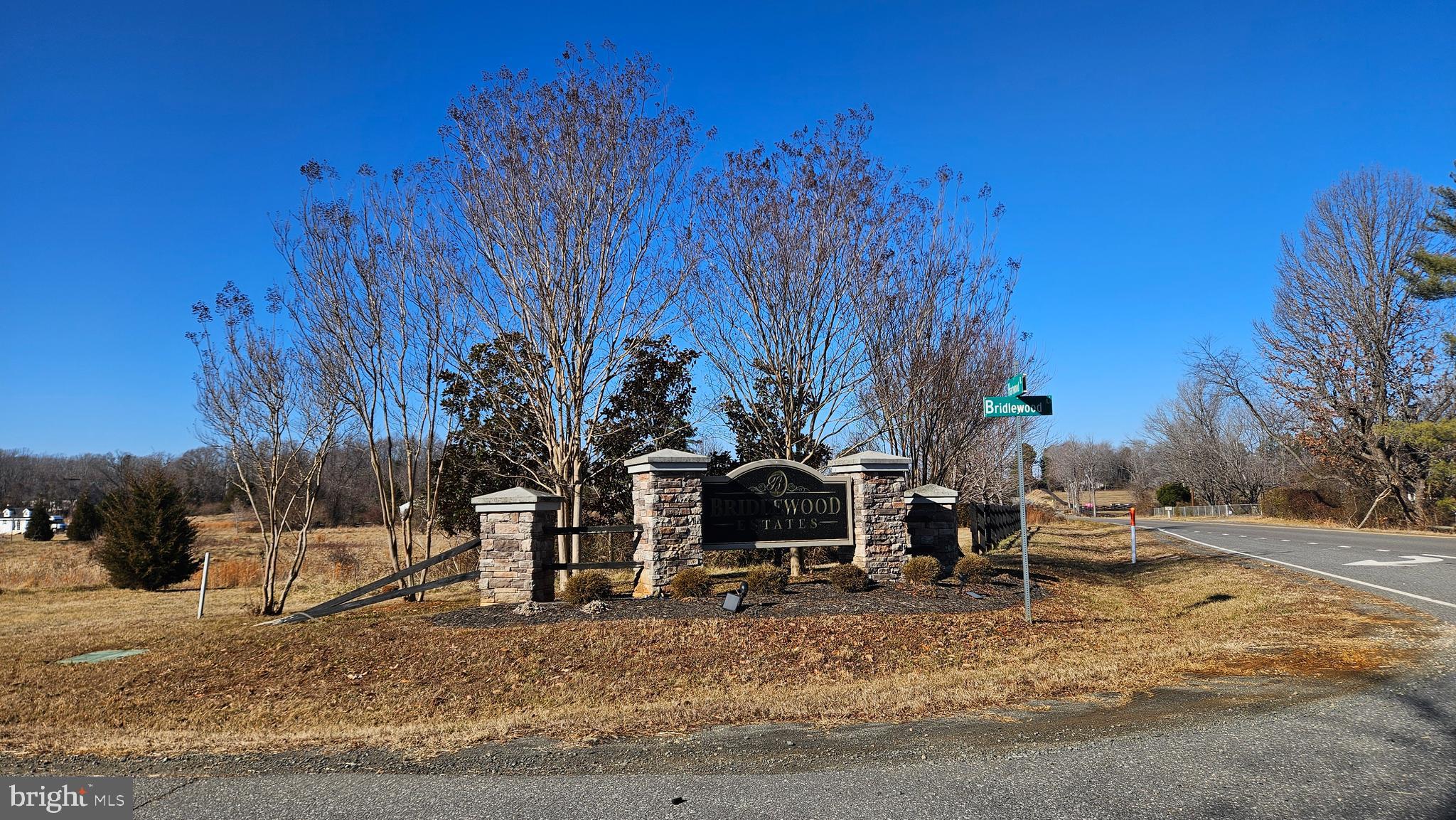 BRIDLEWOOD ESTATES - Land