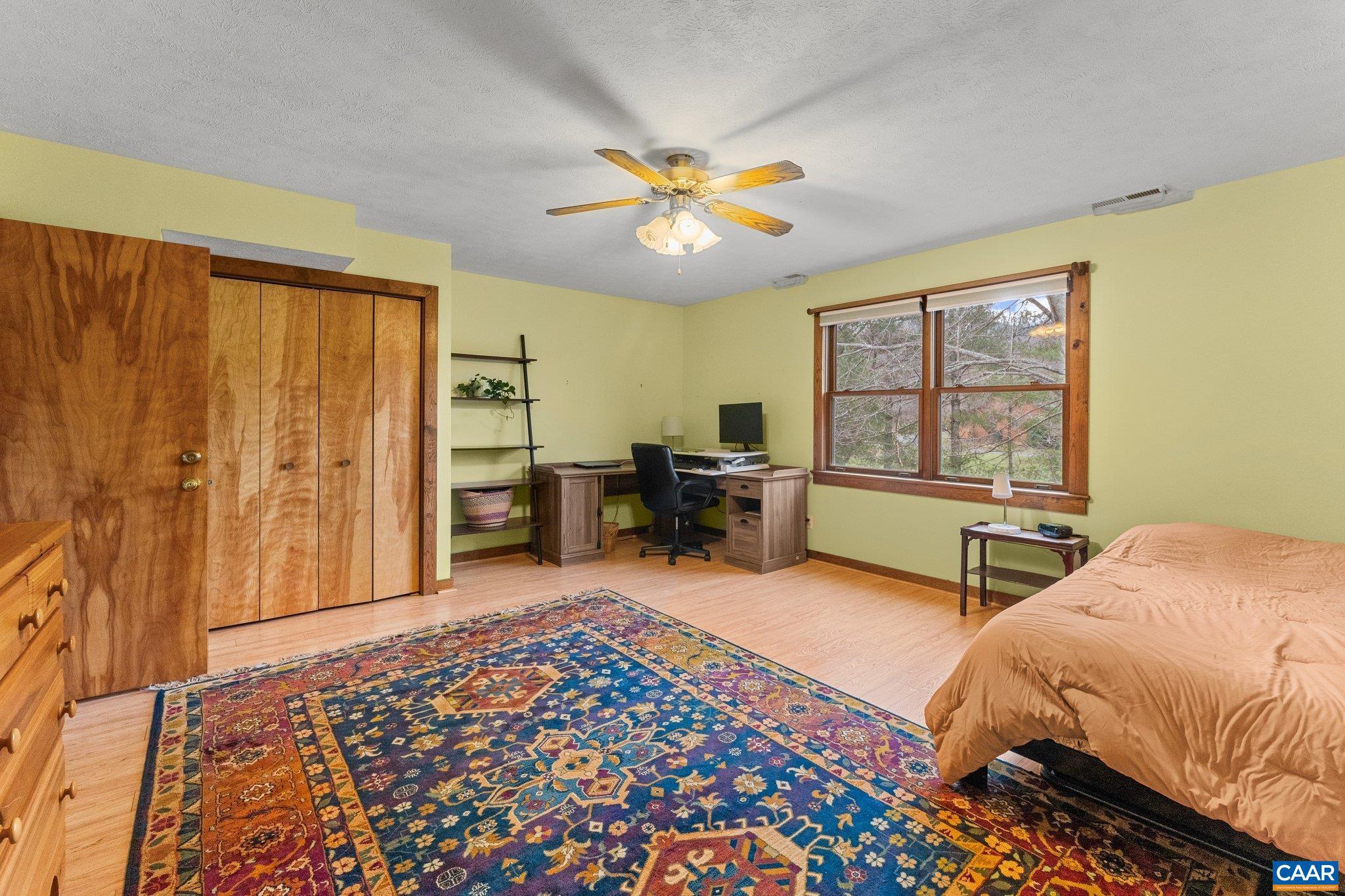 EDGEWOOD PARK - Residential