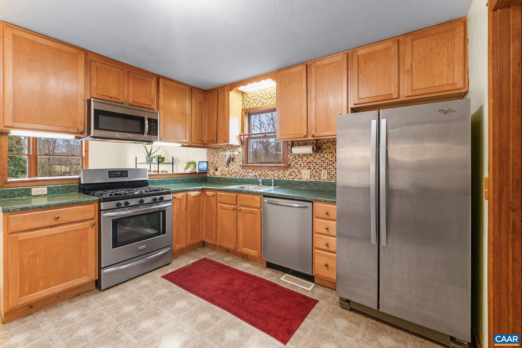 EDGEWOOD PARK - Residential