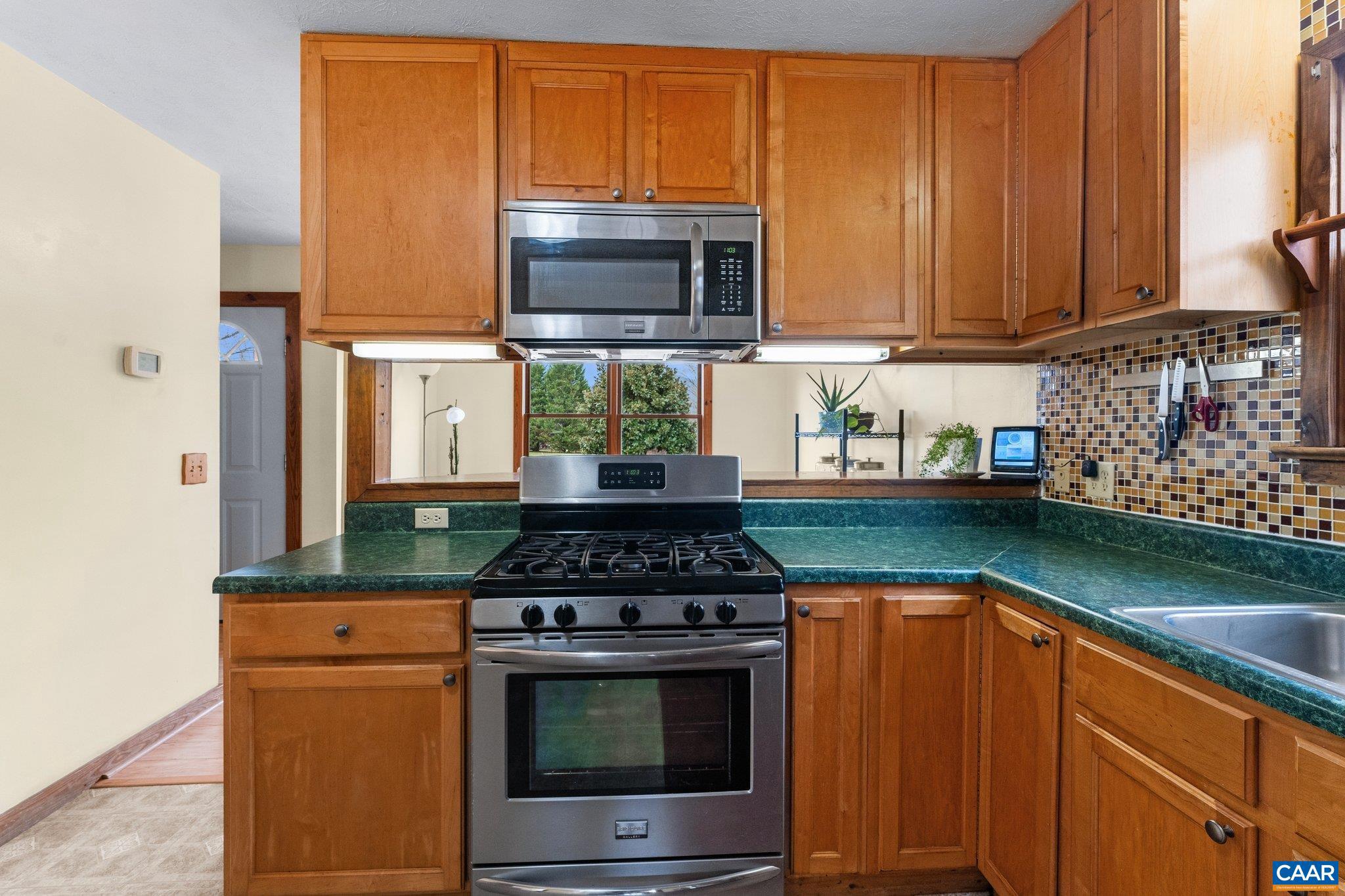 EDGEWOOD PARK - Residential