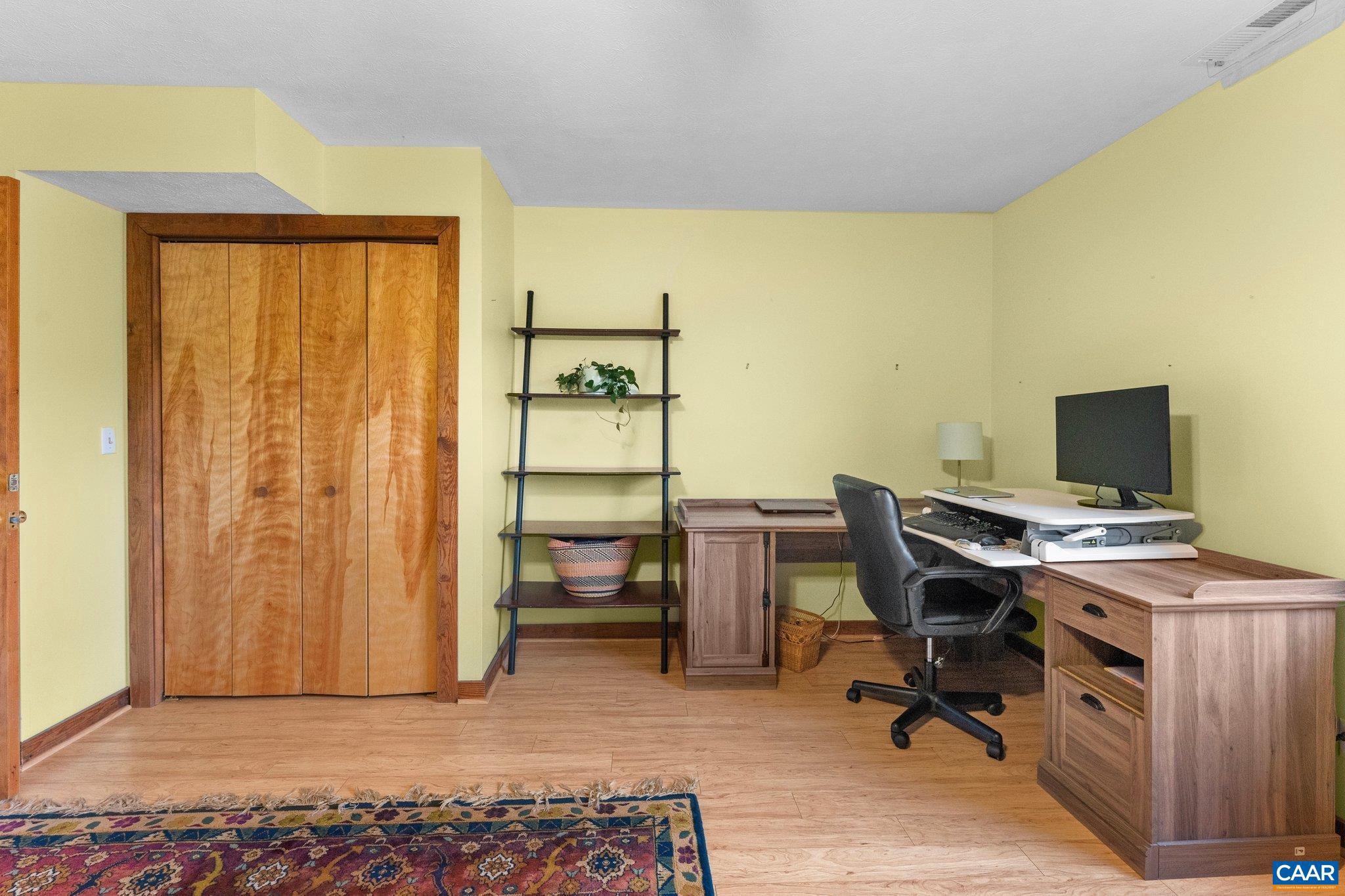 EDGEWOOD PARK - Residential