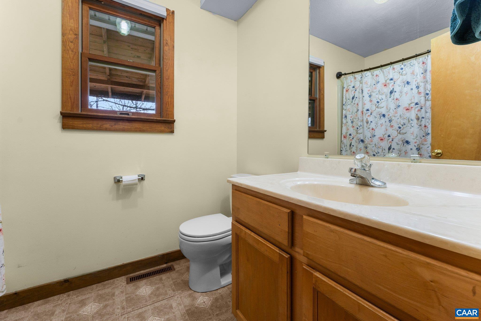 EDGEWOOD PARK - Residential