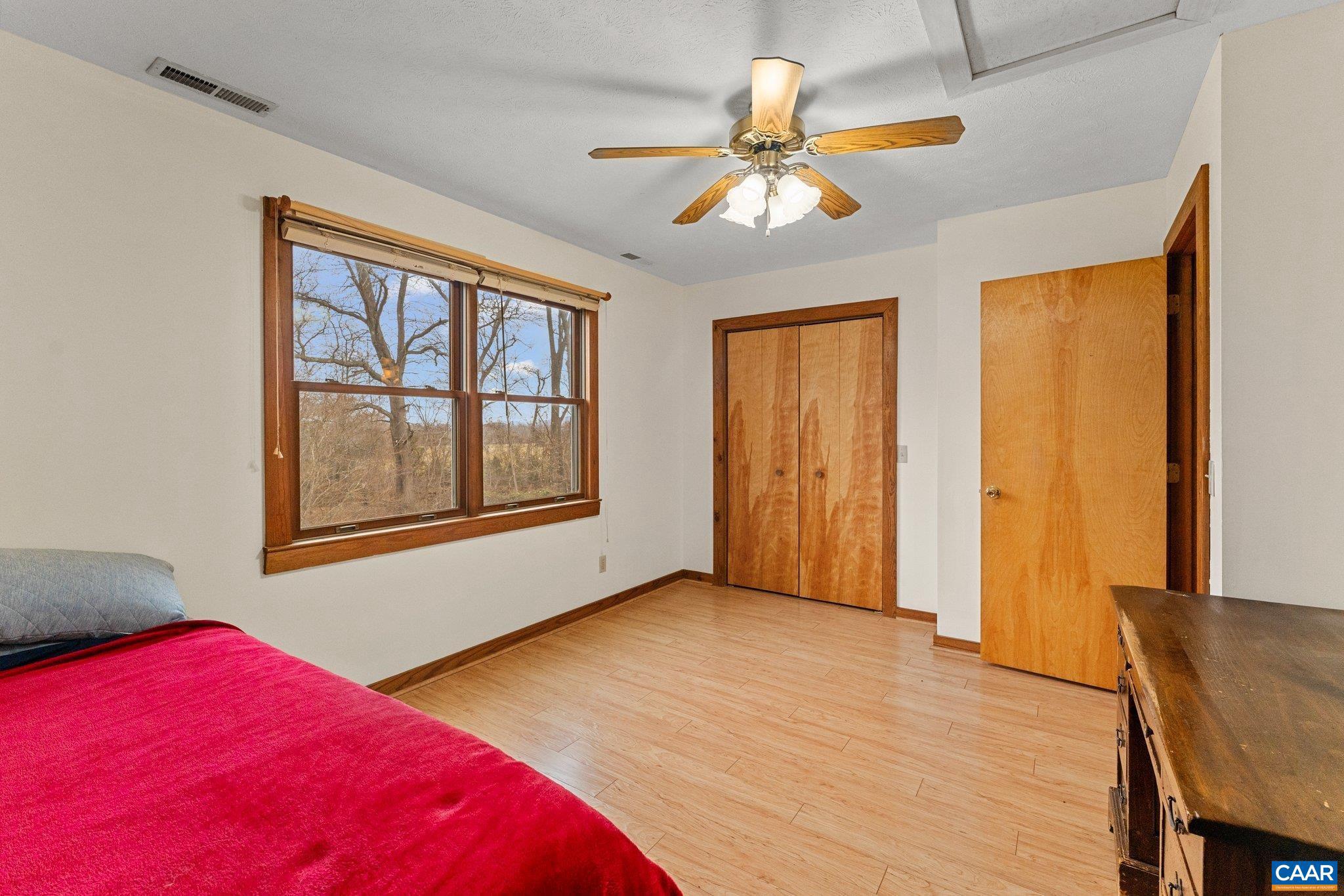 EDGEWOOD PARK - Residential