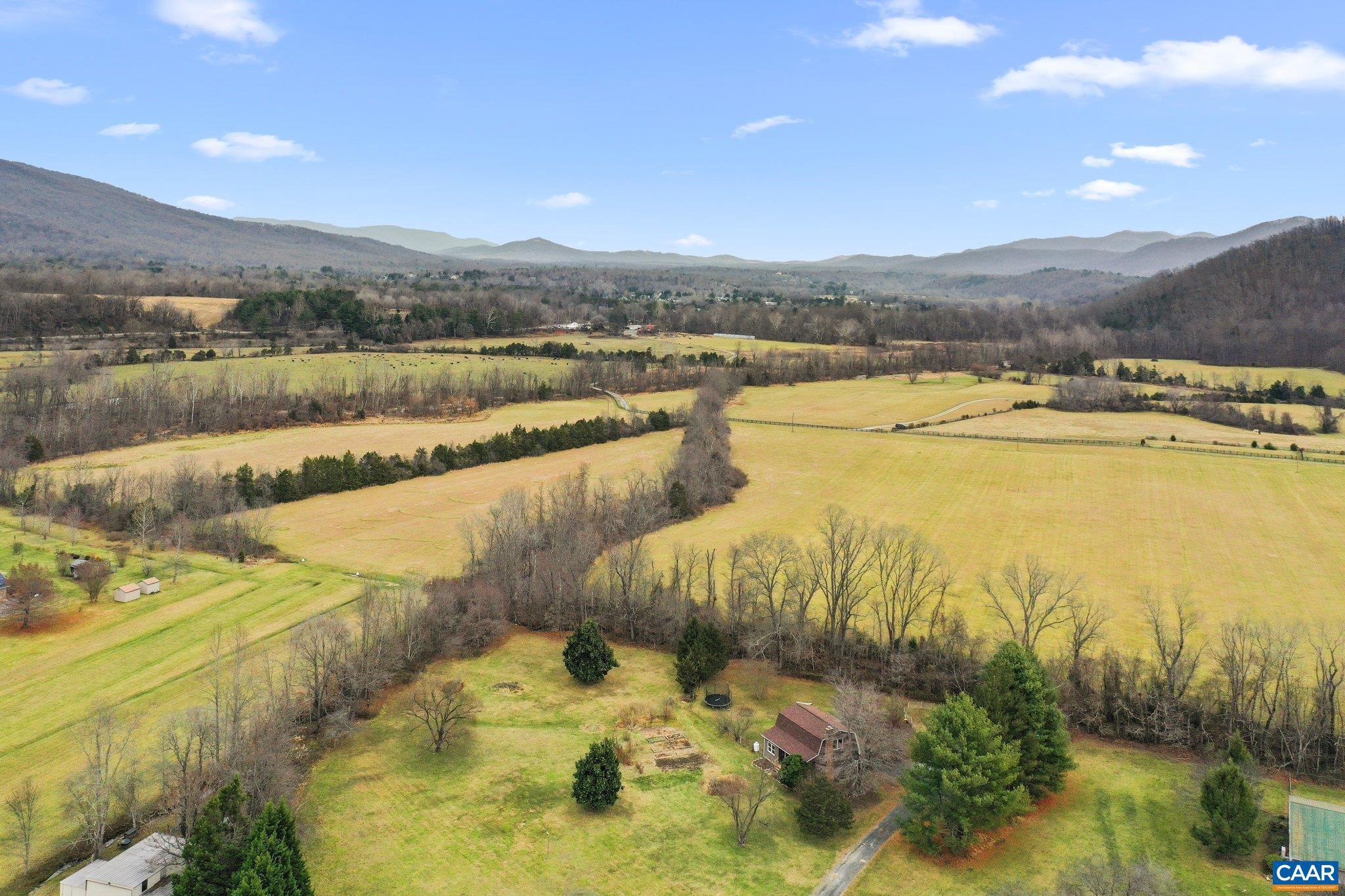 EDGEWOOD PARK - Residential