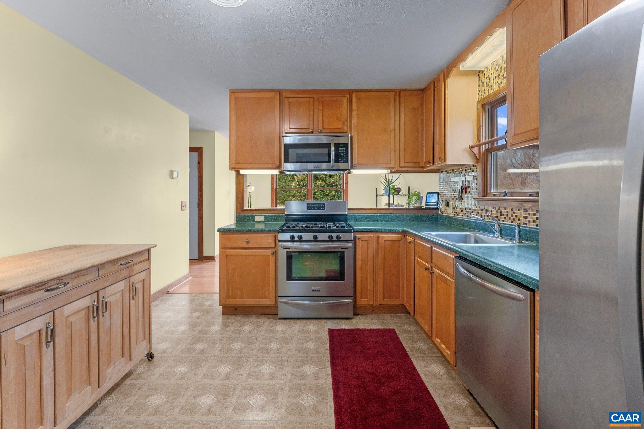 EDGEWOOD PARK - Residential