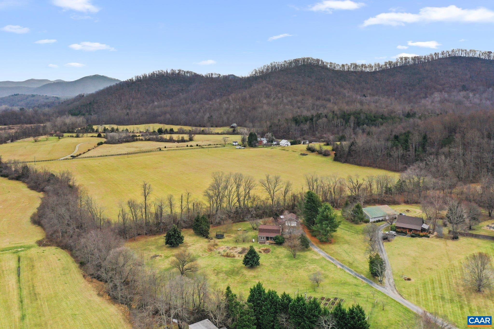 EDGEWOOD PARK - Residential