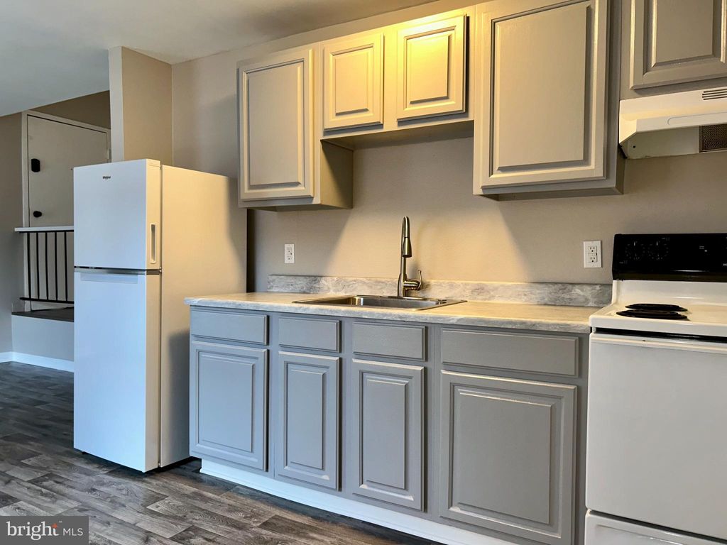 Photo of 222 W Vine Street #4, LANCASTER, PA 17603 (MLS # PALA2080978)