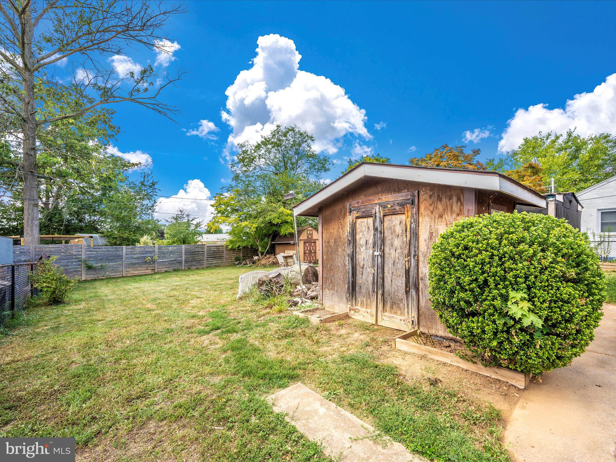 MONOCACY VILLAGE - Residential