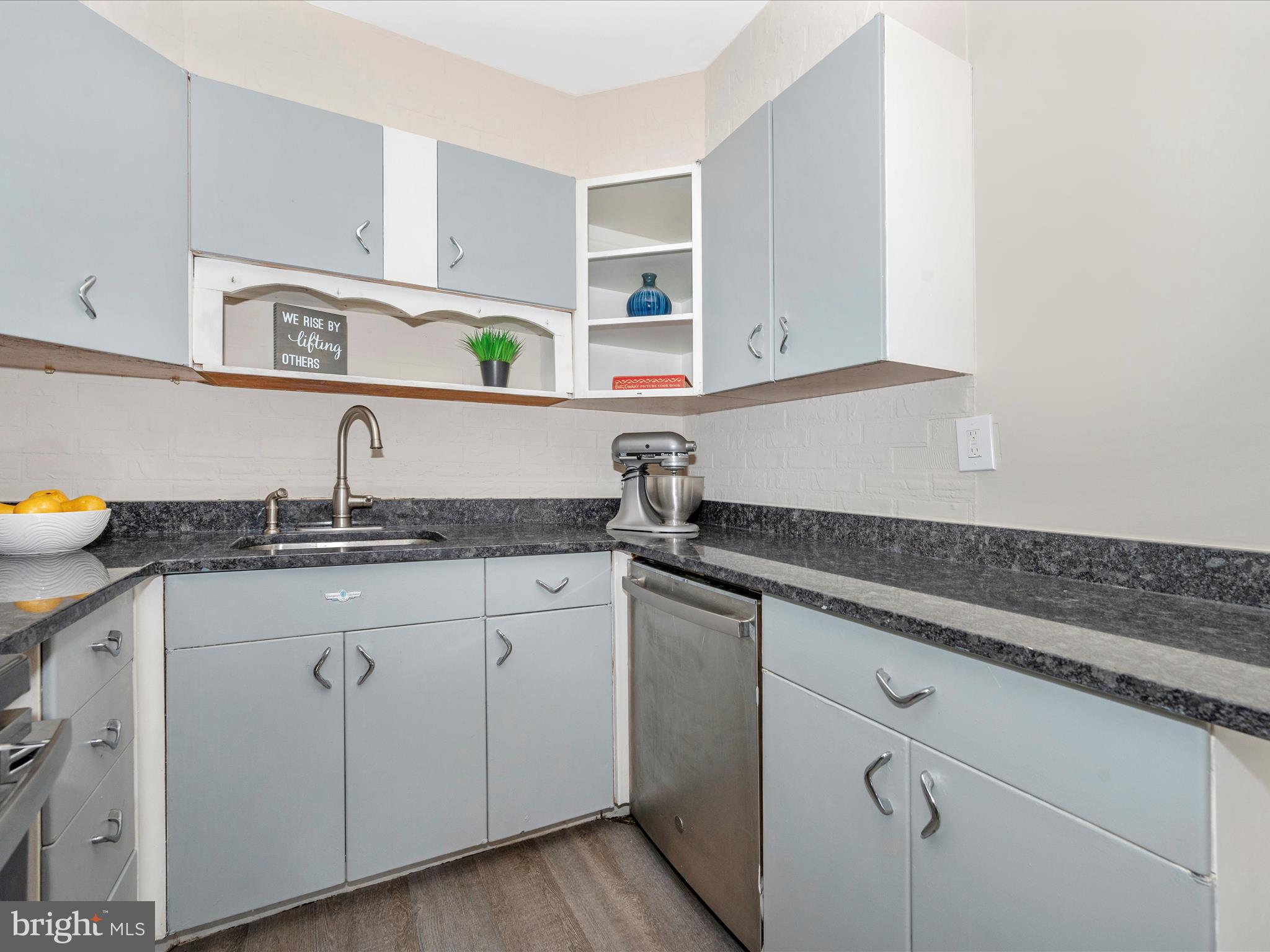 MONOCACY VILLAGE - Residential