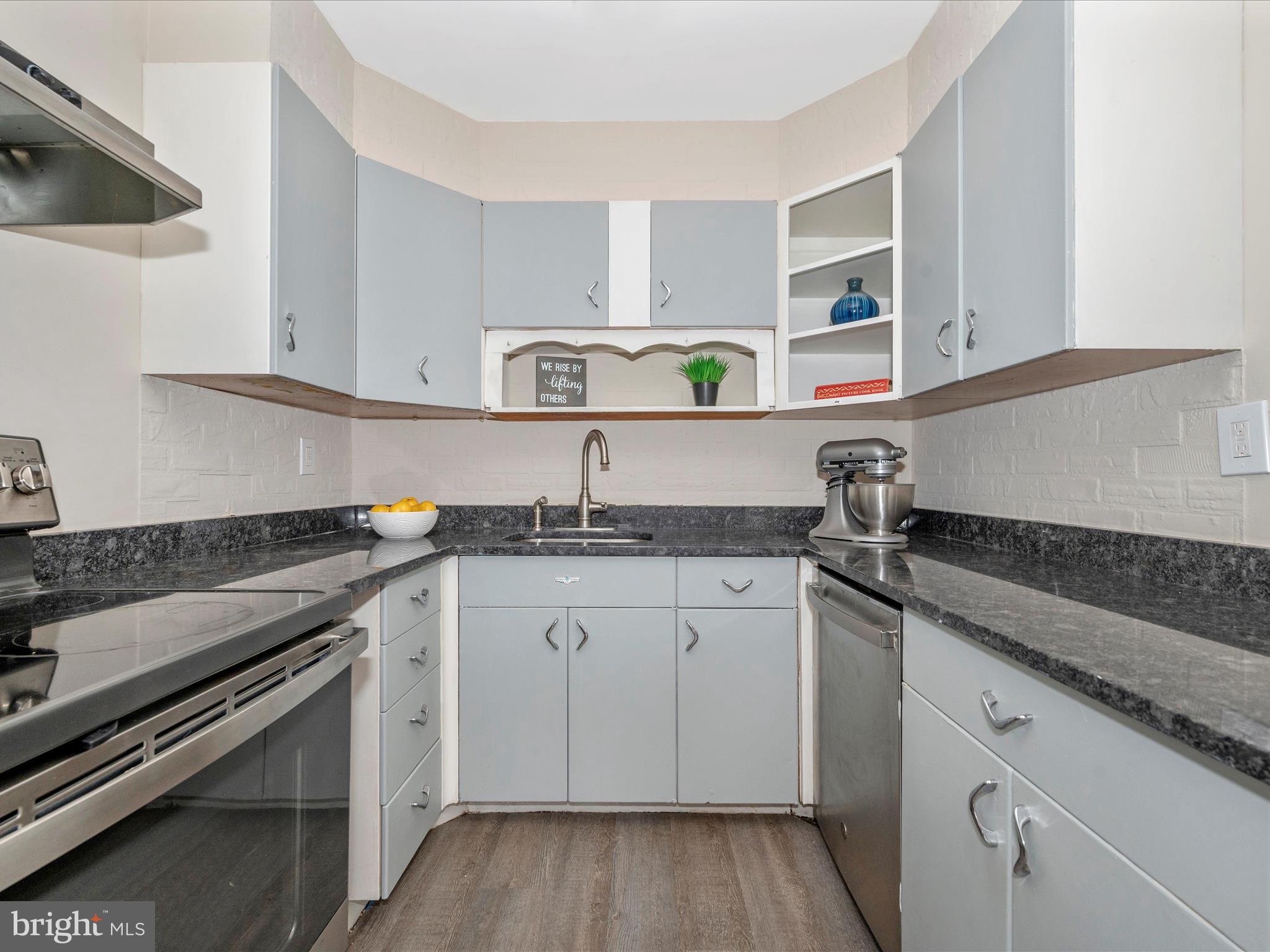 MONOCACY VILLAGE - Residential