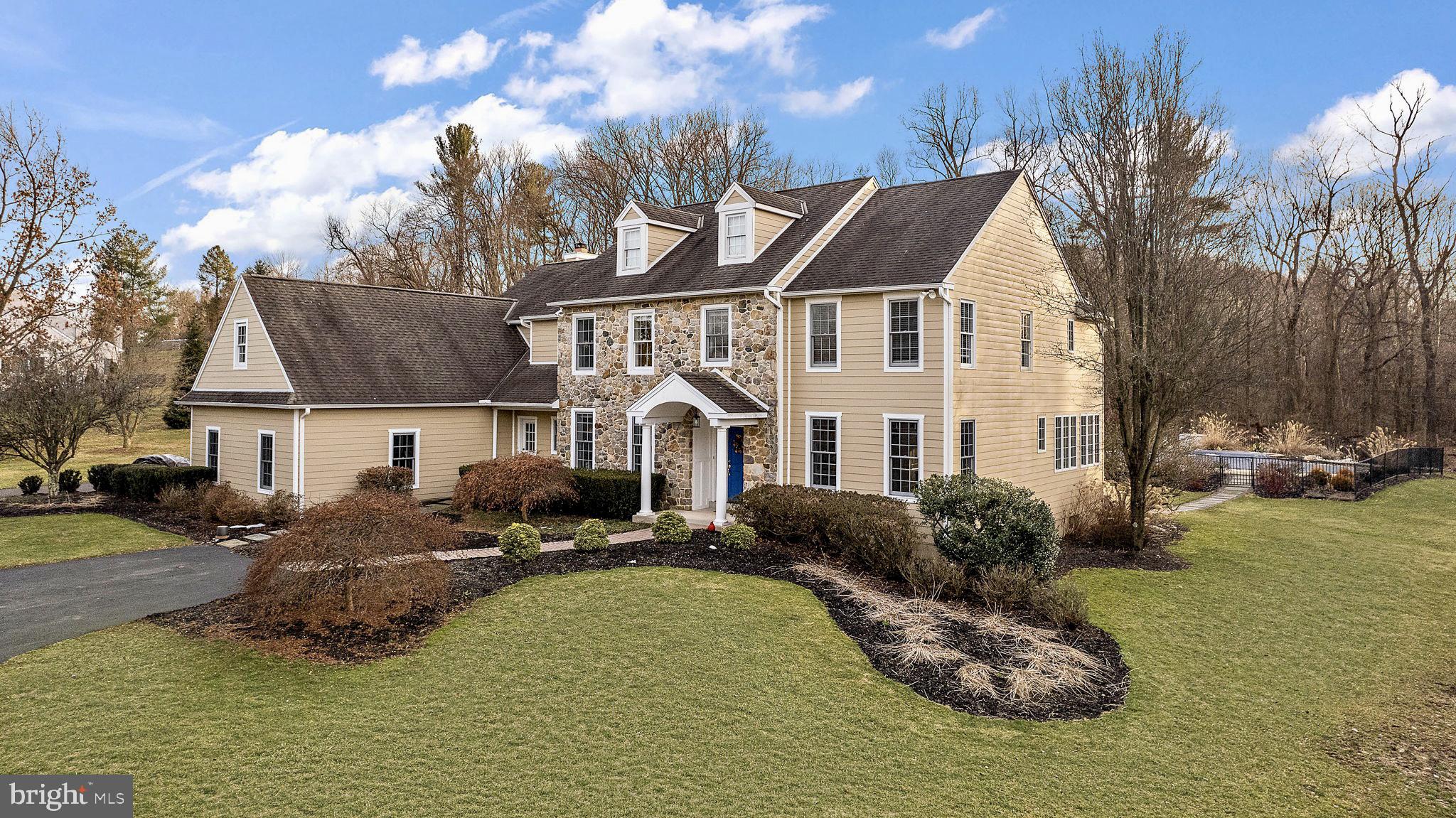 HORSESHOE FARM - Residential