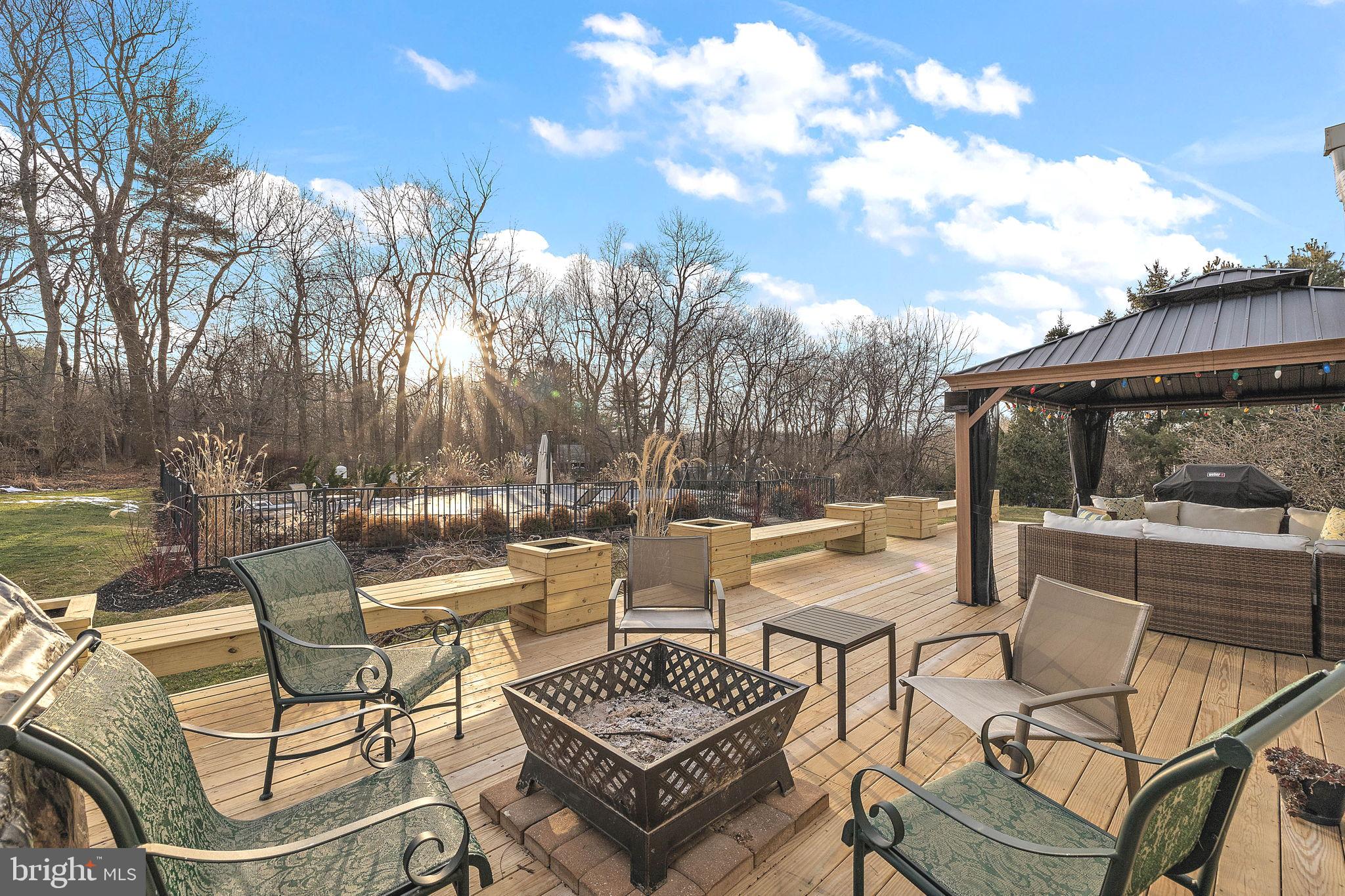 HORSESHOE FARM - Residential