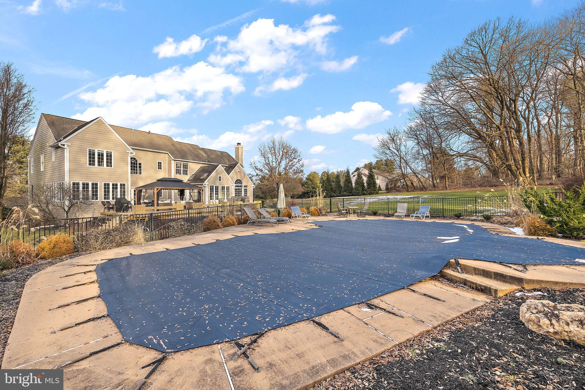 HORSESHOE FARM - Residential